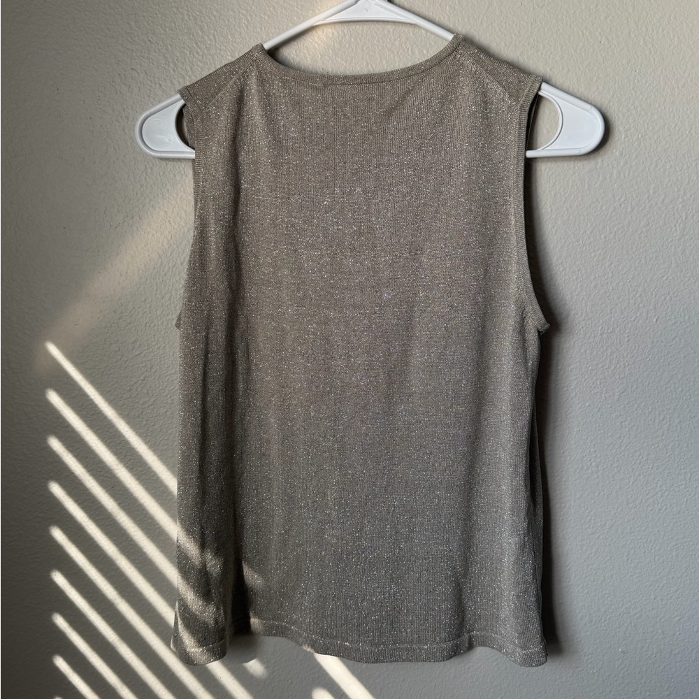 Kevo Silk Blend Silver Metallic Shimmer Knit Sleeveless Tank Top Shell Women’s L - Picture 4 of 4